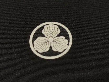 平和屋着物■豪華黒留袖　作家物　駒刺繍　雪輪立波枝花文　金彩　正絹　逸品　CABJ3077ev