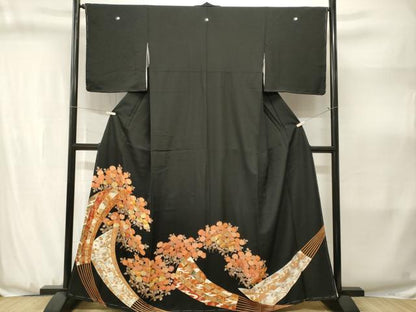 平和屋着物■豪華黒留袖　駒刺繍　扇面飛鶴枝菊文　金銀彩　正絹　逸品　CABJ3159ev