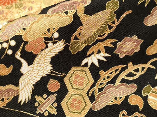 平和屋着物■豪華黒留袖　駒刺繍　地紙宝尽くし飛鶴花文　金彩　胴抜き仕立て　正絹　逸品　CABJ3229ev