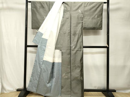 平和屋着物■上質な紬　舞蝶文　正絹　逸品　CABJ3261ev
