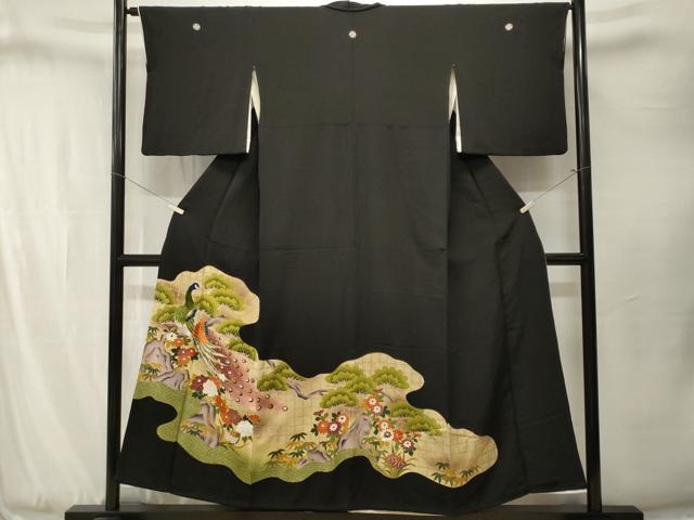 平和屋着物■豪華黒留袖　刺繍　孔雀笹松花文　暈し染め　金彩　正絹　逸品　CABJ3295ev