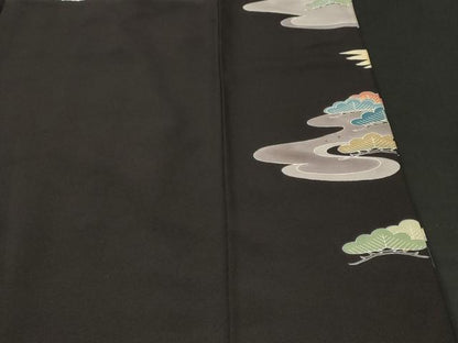 平和屋着物■豪華黒留袖　作家物　駒刺繍　飛鶴松文　正絹　逸品　CABJ3353ev