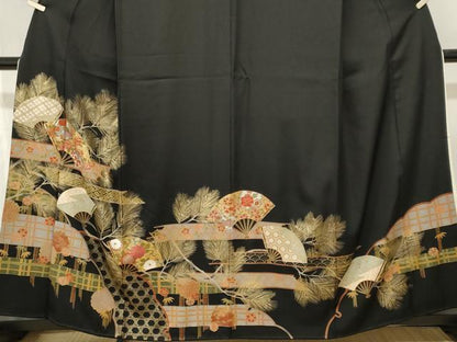 平和屋着物■豪華黒留袖　雪輪扇面松竹梅花文　金彩　正絹　逸品　CABJ3363ev