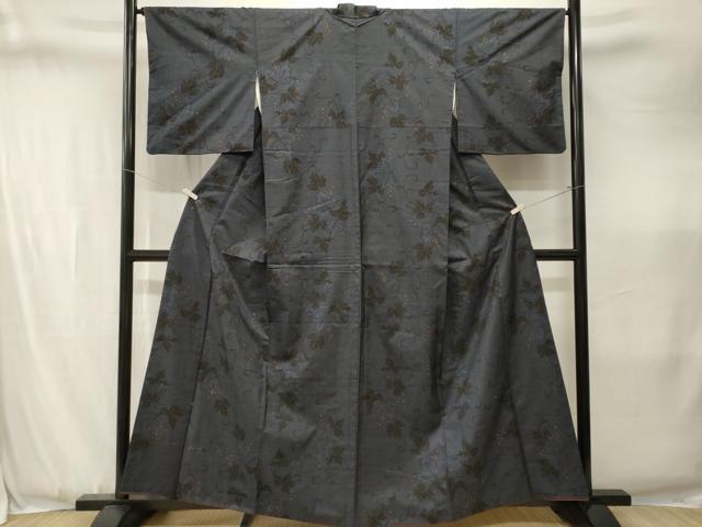 平和屋着物■本場大島紬　7マルキ　葡萄蔦の葉文　正絹　逸品　CABJ3428ev