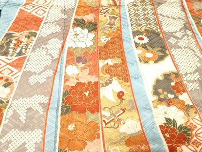平和屋着物●豪華振袖　駒刺繍　束ね熨斗宝尽し雪輪花文　金彩　正絹　逸品　CABJ3554ev