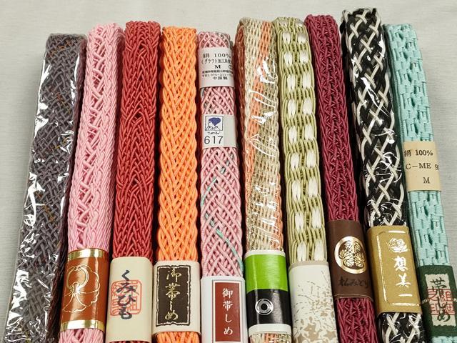 平和屋着物＊夏物　和装小物　上質な帯締め10本セット　レース織　金糸　近鉄百貨店扱い　さんび謹製　逸品　未使用　CABJ3954qe