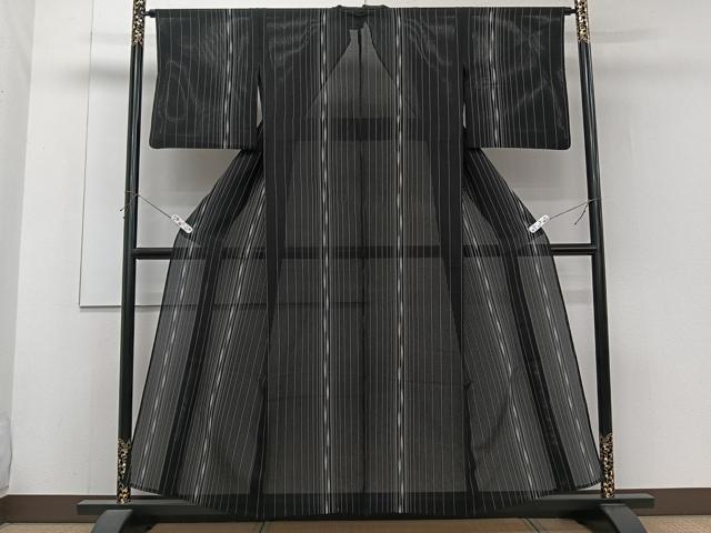 平和屋着物＊夏物　小紋　縦絽　間道矢羽文　黒地　正絹　逸品　CABJ4098xi