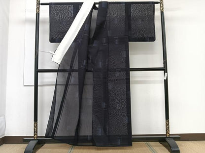 平和屋着物＊夏物　夏大島　紗　色紙重ね文　黒地　正絹　逸品　CABJ4134xi
