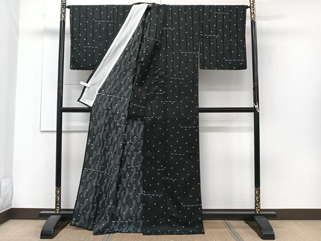平和屋着物＊夏物　小紋　魚　黒地　洗える着物　CABJ4183xi