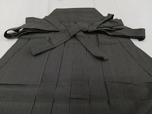 平和屋着物＊夏物　男性　行灯袴　縦絽　縞　正絹　逸品　CABJ4197xi