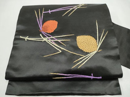 平和屋着物●アンティーク　大正ロマン　九寸名古屋帯　総手刺繍　こぼれ松葉　黒地　金糸　正絹　逸品　CABJ4984hy