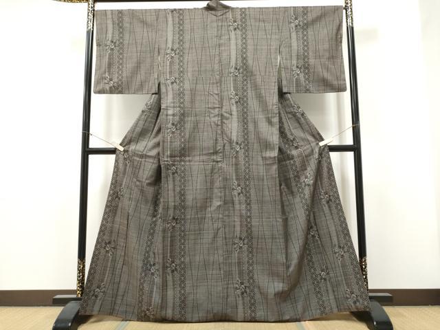 平和屋着物●本場大島紬　7マルキ　草花間道　正絹　逸品　CABJ5071hy