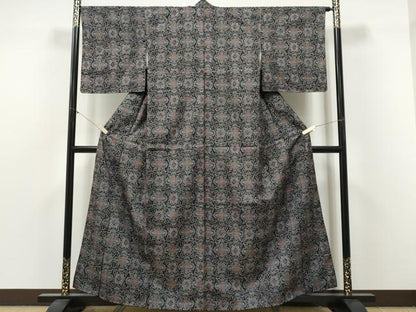 平和屋着物●本場染大島紬　幾何学花文　正絹　逸品　未使用　CABJ5076hy