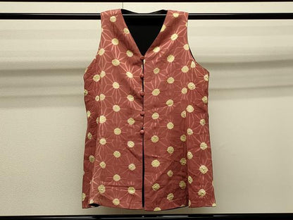 平和屋着物＃創作　和装ベスト　リバーシブル　寿光織　風景文　黒地　金糸　正絹　逸品　CABJ5249in
