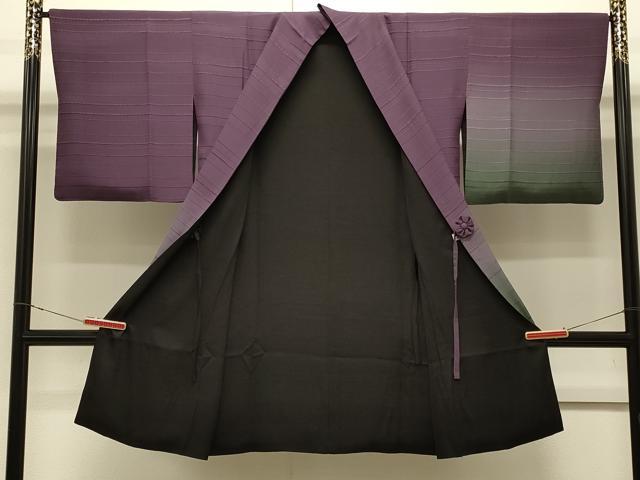 平和屋着物＃道中着　リバーシブル　横段地紋　暈し染め　黒地　ロング丈　正絹　逸品　CABJ5272in
