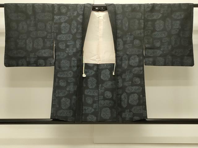 平和屋着物＃羽織　幾何学花文　黒地　正絹　逸品　CABJ5297in