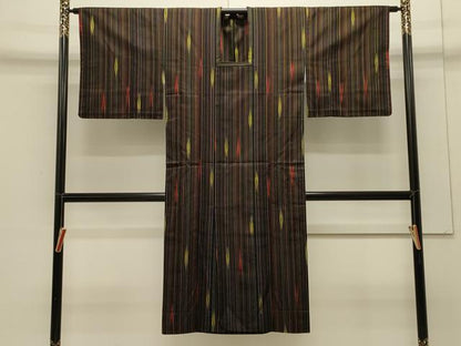 平和屋着物＃道行コート　雨コート　単衣　縞　黒地　ロング丈　洗える着物　CABJ5302in