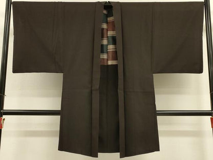 平和屋着物＃男性　長羽織　紬地　憲法黒茶色　正絹　逸品　CABJ5436in
