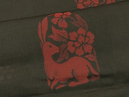 平和屋着物＃羽織　兎草花文　黒地　正絹　逸品　CABJ5488in