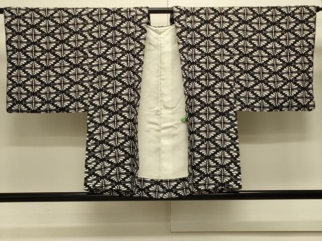 平和屋着物＃羽織　型染め　花菱文　黒地　正絹　逸品　CABJ5536in