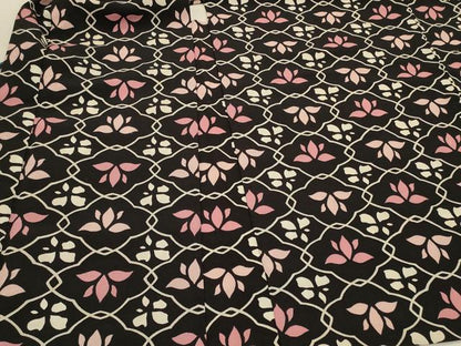 平和屋着物＃羽織　花菱文　黒地　正絹　逸品　CABJ5538in