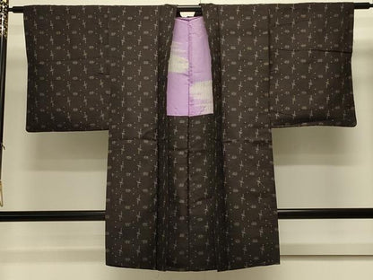 平和屋着物＃長羽織　紬地　幾何学文様　黒地　正絹　逸品　CABJ5591in