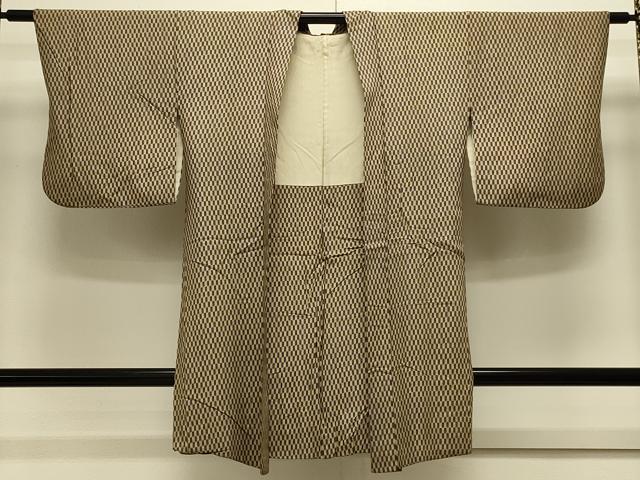 平和屋着物＃長羽織　紬地　矢羽文　正絹　逸品　CABJ5598in