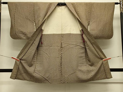 平和屋着物＃長羽織　紬地　矢羽文　正絹　逸品　CABJ5598in