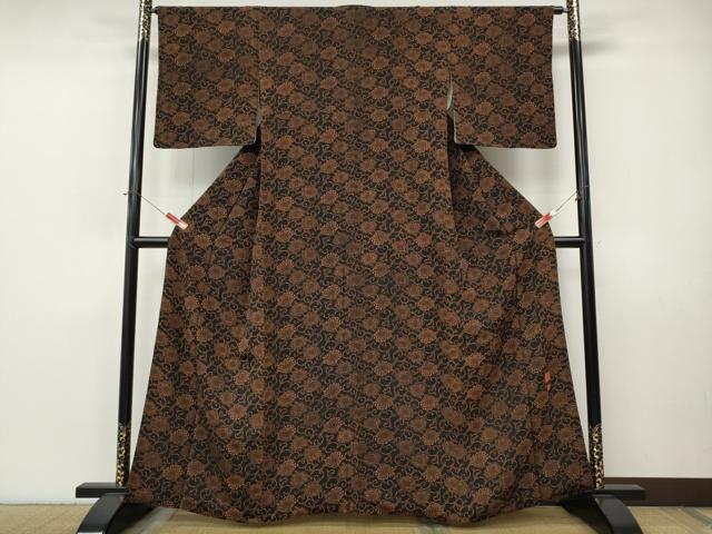 平和屋着物●上質な小紋　作家物　型染め　花唐草文　黒地　鬼しぼ縮緬　正絹　逸品　CABJ6421ut