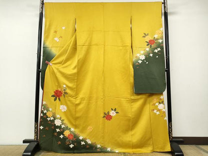 平和屋着物●豪華振袖　駒刺繍　舞花文　暈し染め　金彩　十二単風　正絹　逸品　CABJ6431ut