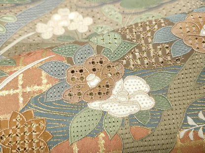平和屋着物●中国三大刺繍　スワトウ刺繍　色留袖　草花文　金彩　正絹　逸品　CABJ6435ut