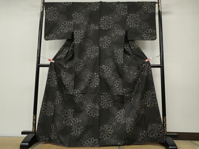 平和屋着物●本場大島紬　7マルキ　地空き　舞花文　正絹　逸品　CABJ6477ut