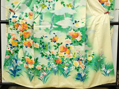 平和屋着物●豪華振袖　駒刺繍　枝花文　暈し染め　金彩　正絹　逸品　CABJ6488ut