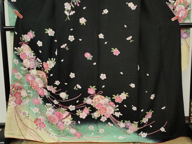 平和屋着物●豪華振袖　花鞠文　暈し染め　黒地　金通し地　正絹　逸品　CABJ6548ut