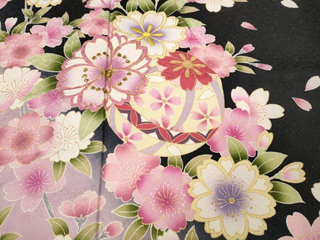 平和屋着物●豪華振袖　駒刺繍　枝花鞠文　暈し染め　黒地　銀通し地　正絹　逸品　CABJ6550ut