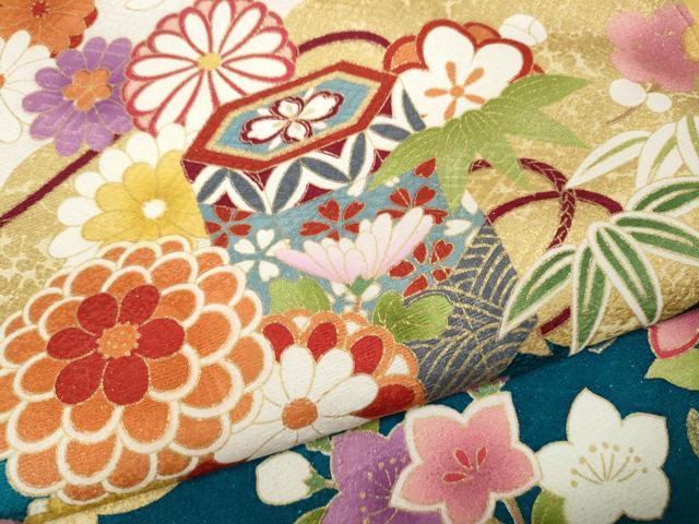 平和屋着物●豪華振袖　駒刺繍　地紙貝桶花文　暈し染め　銀通し地　正絹　逸品　CABJ6667ut