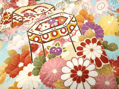 平和屋着物●豪華振袖　駒刺繍　貝桶草花文　暈し染め　金銀彩　正絹　逸品　CABJ6792ut