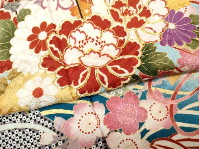 平和屋着物●豪華振袖　駒刺繍　貝桶草花文　暈し染め　金銀彩　正絹　逸品　CABJ6792ut