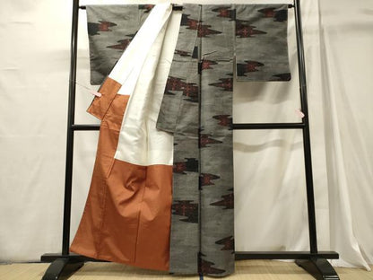平和屋着物■上質な紬　正倉院花文　黒地　正絹　逸品　未使用　CABJ6874oy