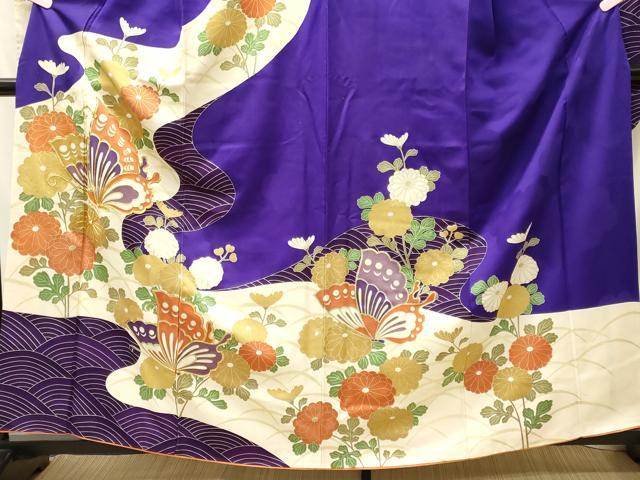 平和屋着物■豪華振袖　駒刺繍　舞蝶菊文　金彩　正絹　逸品　CABJ6907oy