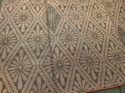 平和屋着物■上質な紬　菱花文　黒地　正絹　逸品　未使用　CABJ6920oy