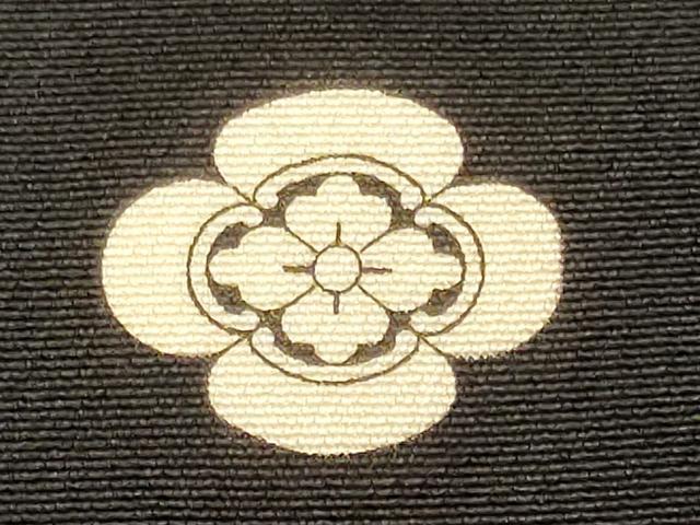 平和屋着物■豪華黒留袖　駒刺繍　籬松葉文　金彩　正絹　逸品　未使用　CABJ6985oy