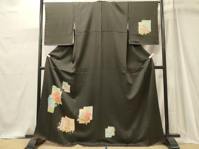 平和屋着物■訪問着　刺繍　色紙重ね吉祥花文　黒地　金彩　正絹　逸品　未使用　CABJ7024oy