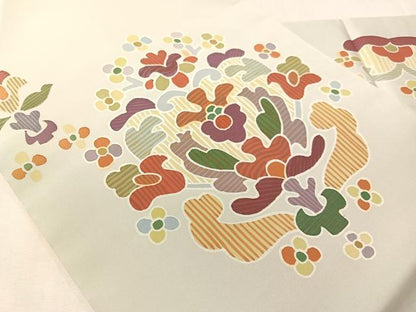 平和屋着物●塩瀬　九寸名古屋帯　ろうけつ染め　花唐草文　逸品　CABJ7207vp
