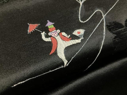 平和屋着物●アンティーク　大正ロマン　九寸開き名古屋帯　手描き　刺繍　猿　黒地　正絹　逸品　CABJ7232vp