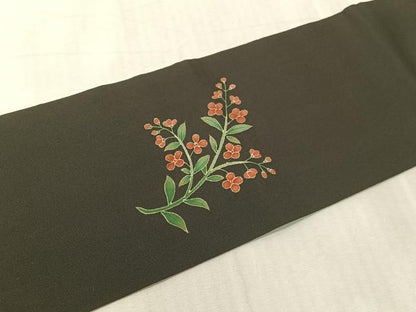 平和屋着物●九寸名古屋帯　草花文　黒地　金彩　正絹　逸品　CABJ7239vp