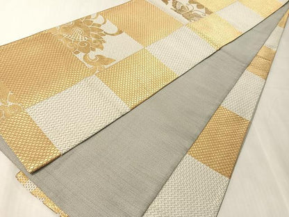平和屋着物●全通柄袋帯　市松花蝶文　金彩　正絹　逸品　CABJ7289vp