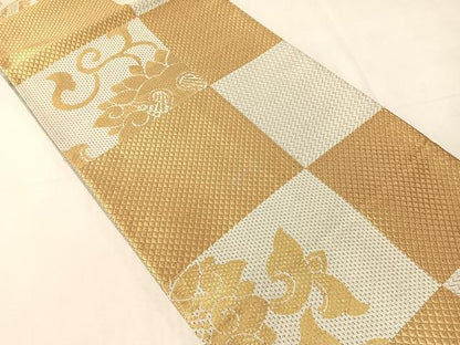 平和屋着物●全通柄袋帯　市松花蝶文　金彩　正絹　逸品　CABJ7289vp