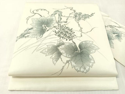 平和屋着物●塩瀬　九寸名古屋帯　手描き　蔦の葉花文　正絹　逸品　CABJ7351vp