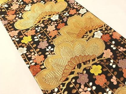 平和屋着物●西陣　河合美術織物謹製　六通柄袋帯　唐織　枝梅松文　黒地　金糸　正絹　逸品　CABJ7358vp